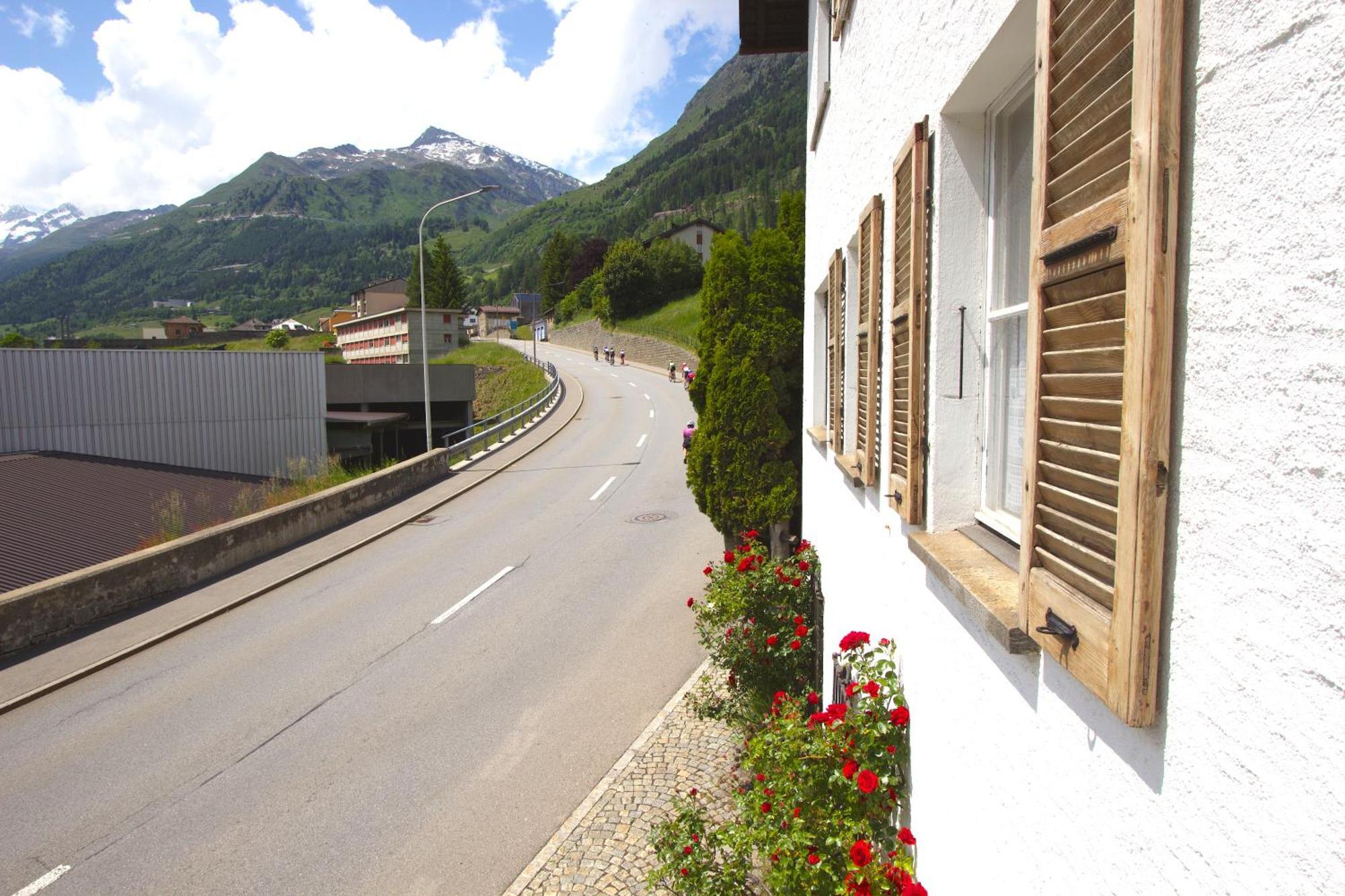 Chalet Cuore Delle Alpi Airolo Exterior foto